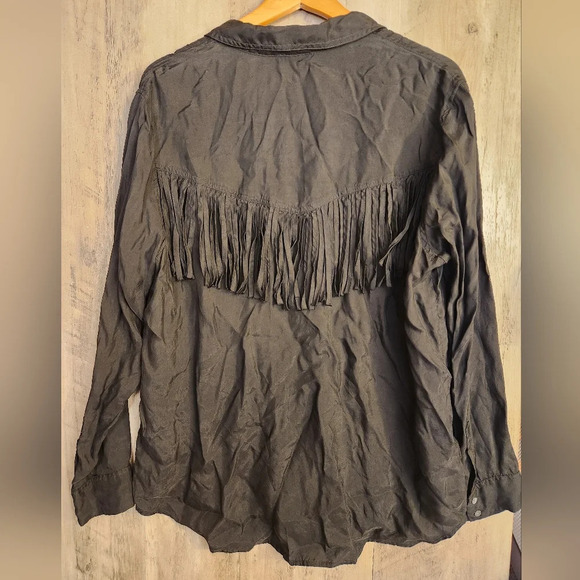 Rails Dallas Fringe Rodeo Button Down in Black Size Medium Women's - Picture 7 of 7
